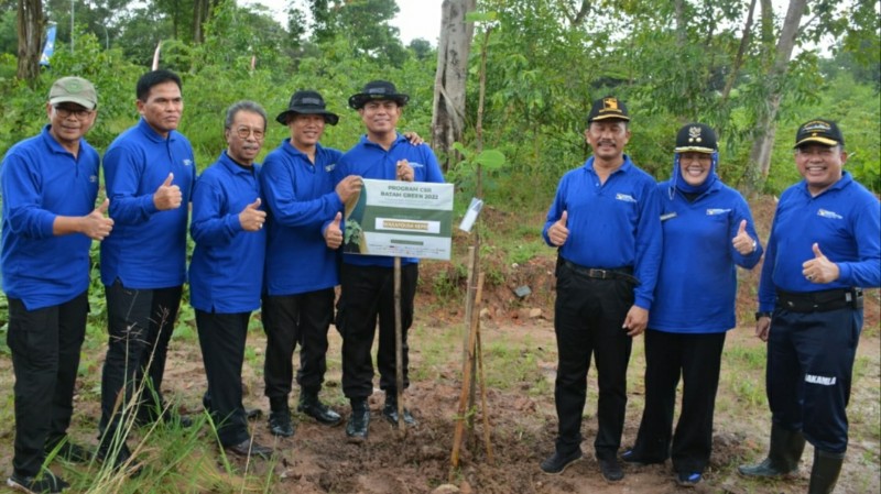 Batam Ditanami Pohon Jati Emas