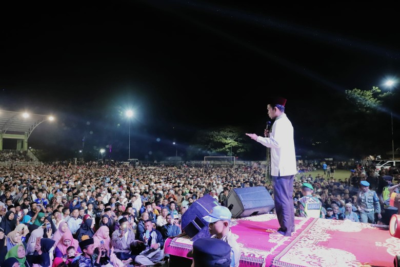 Ustaz Abdul Somad Ceramah di Solok