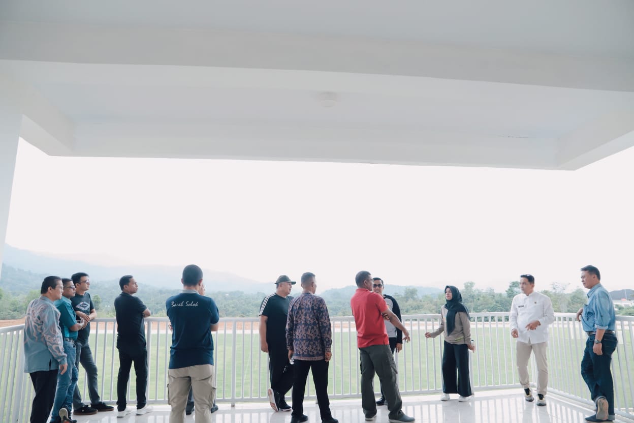 GOR Marahadin Belum Rampung