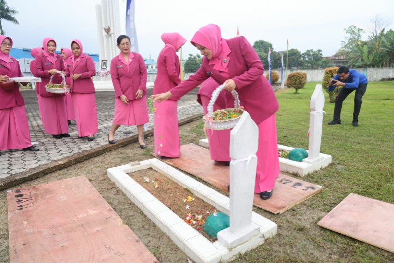 Bhayangkari Kepri