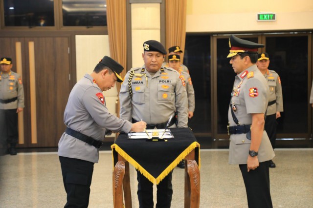 Komjen Pol Ahmad Dofiri