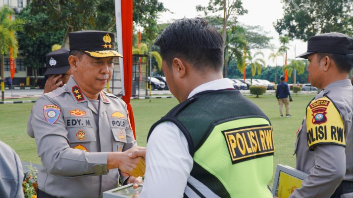 Polisi RW