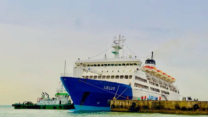 Kapal Pelni KM Kelud