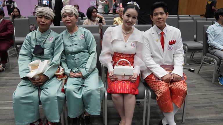 Pasangan Sejenis Nikah