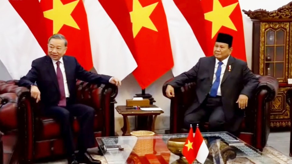 Indonesia dan Vietnam