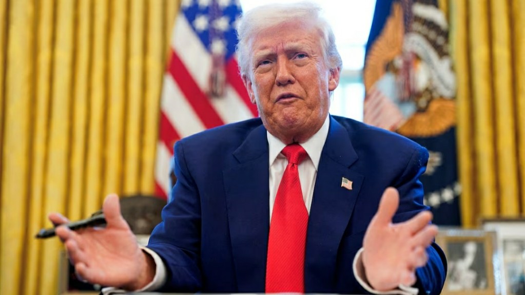 Trump Turunkan Tarif