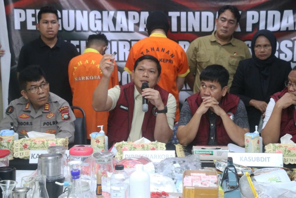 Lab Narkoba di Apartemen