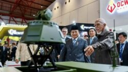 Prabowo di Pameran Alutsista