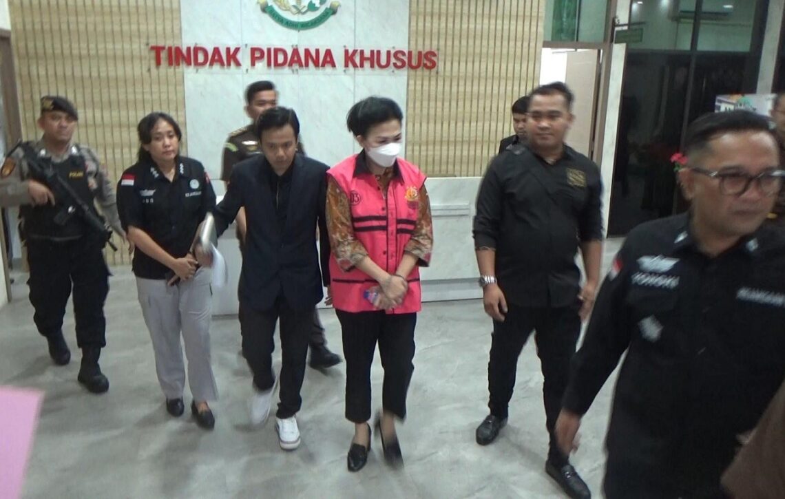 Direktur TVRI Tersangka