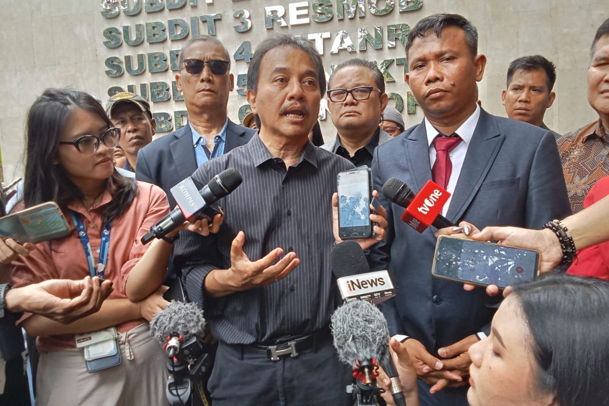 Roy Suryo Diperiksa